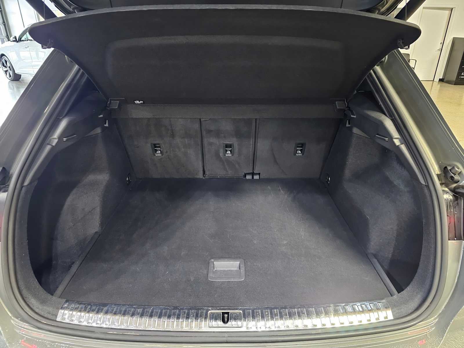 2023 Audi Q3 S line Premium 45 TFSI quattro