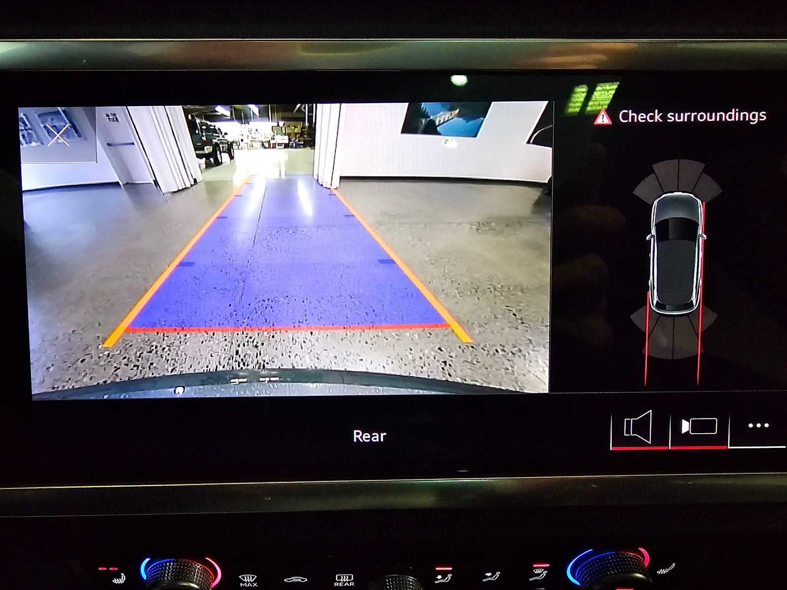 2023 Audi Q3 S line Premium 45 TFSI quattro