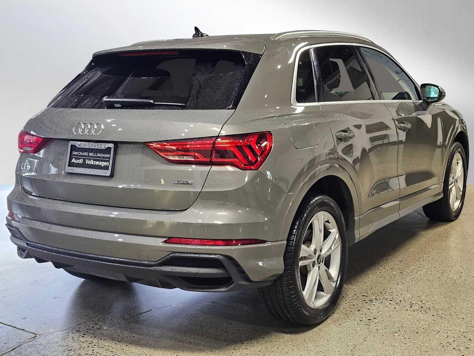 2023 Audi Q3 S line Premium 45 TFSI quattro