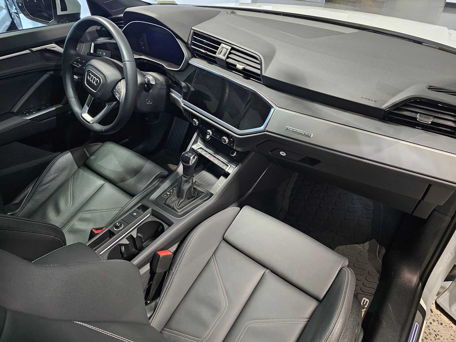 2025 Audi Q3 S line Premium 45 TFSI quattro