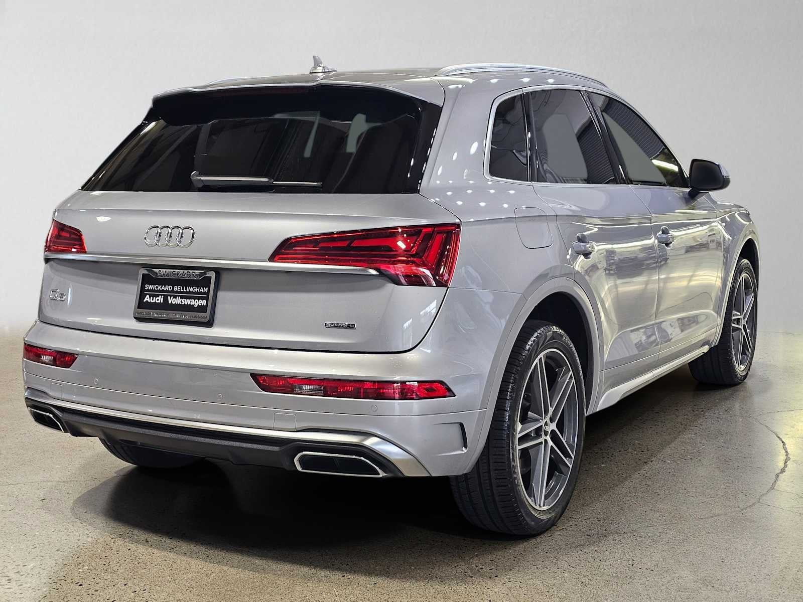 2024 Audi Q5 S line Premium Plus