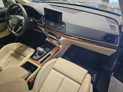 2022 Audi Q5 S line Premium Plus 55 TFSI e quattro