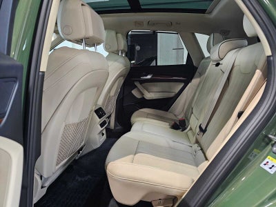 2022 Audi Q5 S line Premium Plus 55 TFSI e quattro