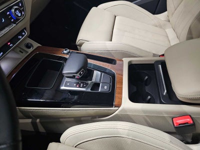 2022 Audi Q5 S line Premium Plus 55 TFSI e quattro