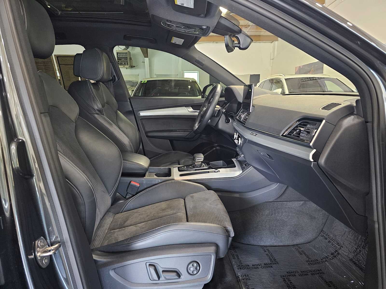 2023 Audi Q5 S line Premium Plus 55 TFSI e quattro