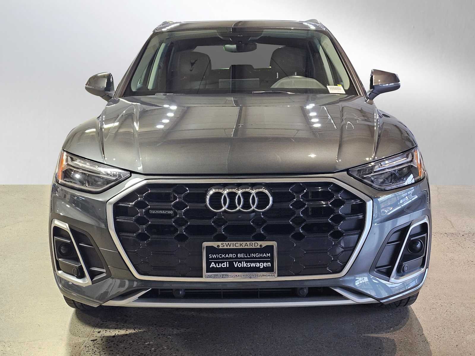 2022 Audi Q5 S line Premium Plus 55 TFSI e quattro