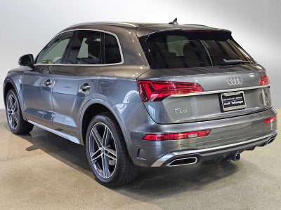 2022 Audi Q5 S line Premium Plus 55 TFSI e quattro