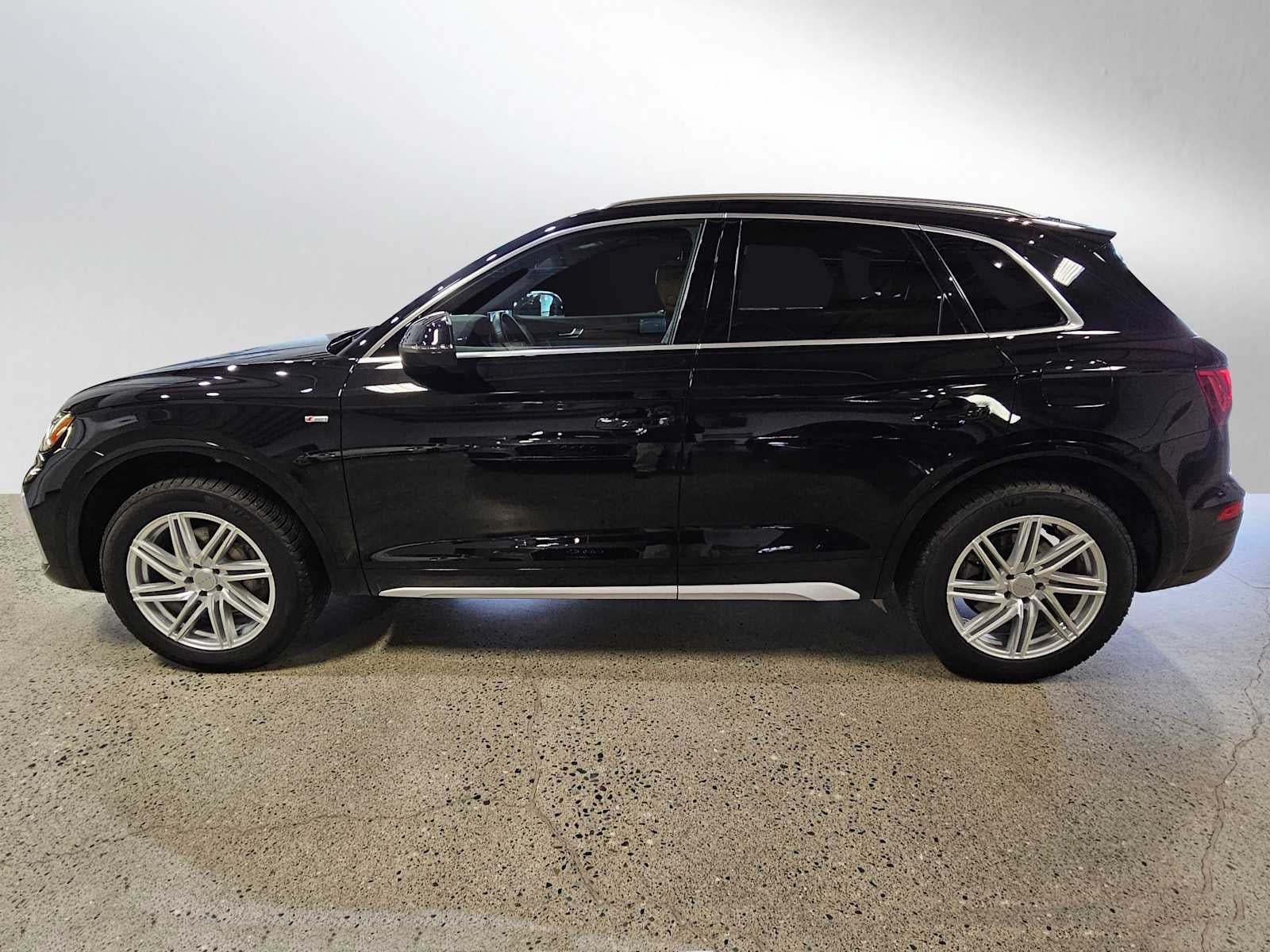 2021 Audi Q5 Premium Plus 55 TFSI e quattro