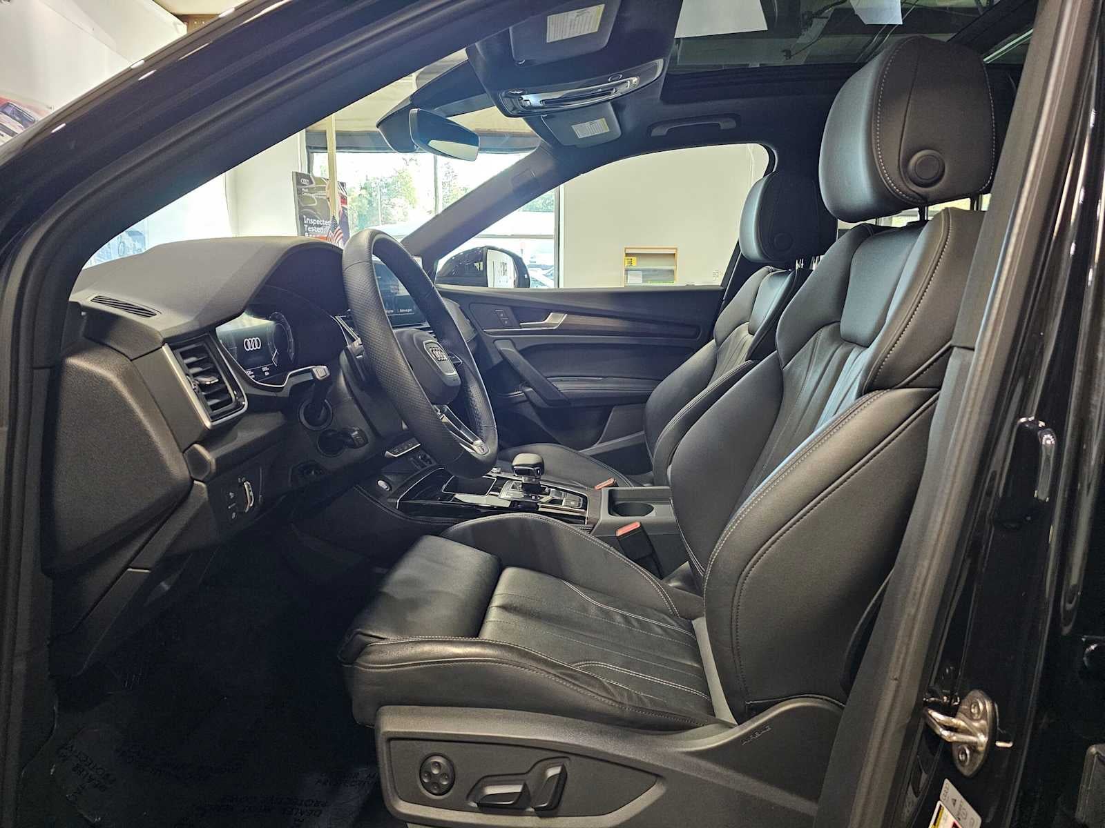 2024 Audi Q5 S line Premium Plus