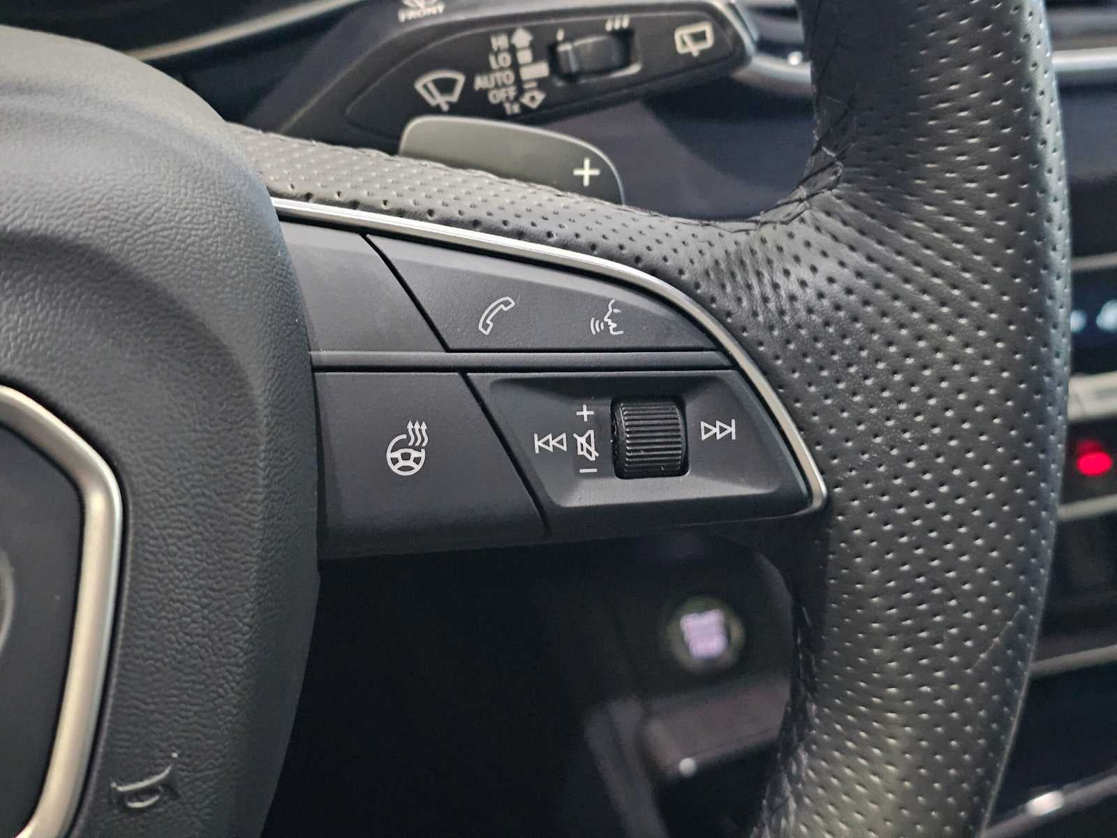 2024 Audi Q5 S line Premium Plus