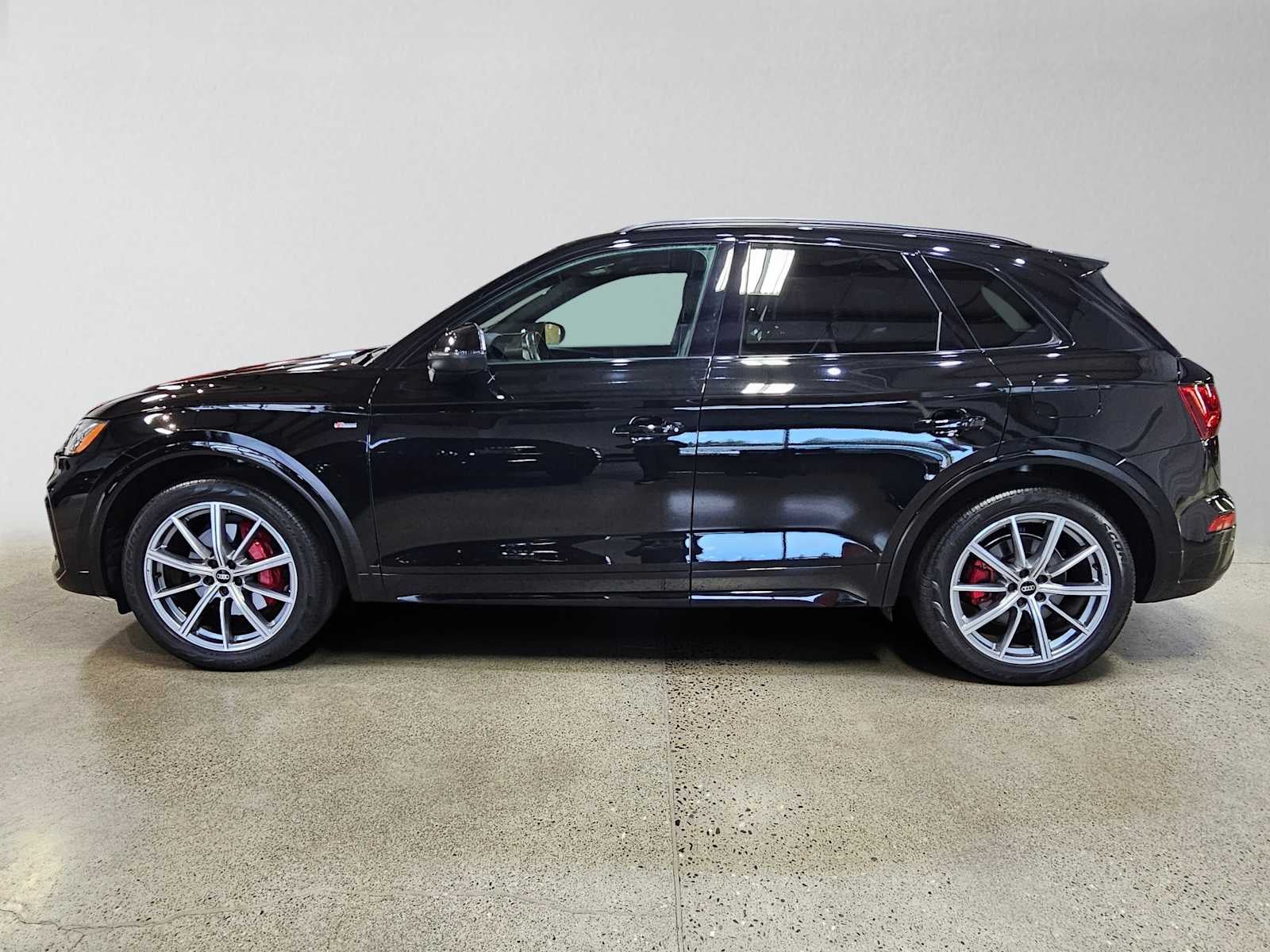 2024 Audi Q5 S line Premium Plus