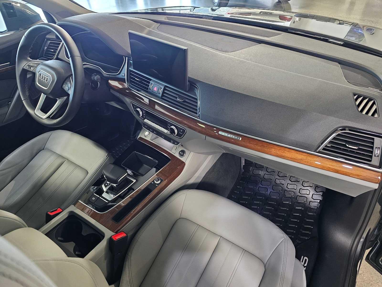 2023 Audi Q5 S line Premium Plus