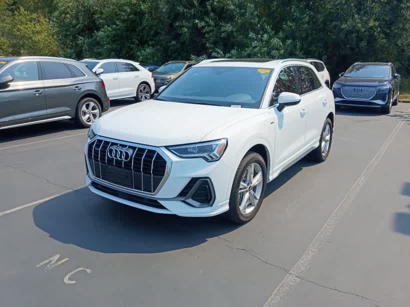 2023 Audi Q3 S line Premium Plus 45 TFSI quattro