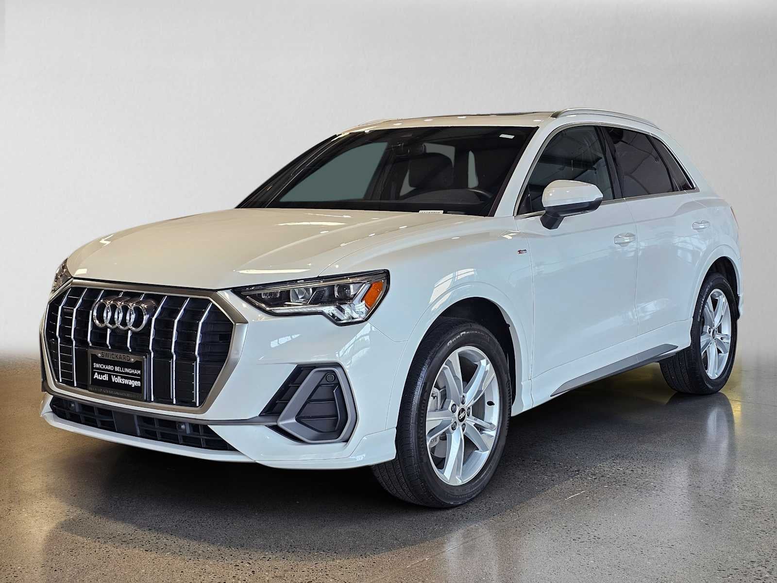 2023 Audi Q3 S line Premium Plus