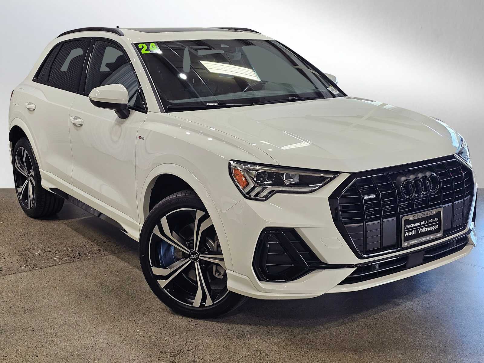2024 Audi Q3 S line Premium Plus 45 TFSI quattro