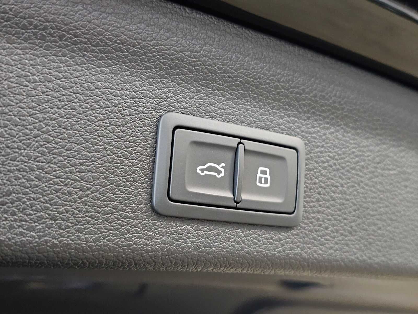 2025 Audi Q3 S line Premium Plus