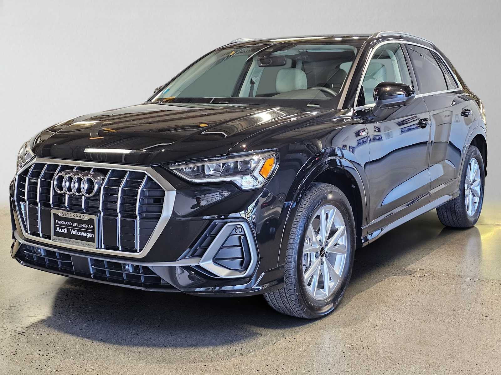 2025 Audi Q3 S line Premium Plus