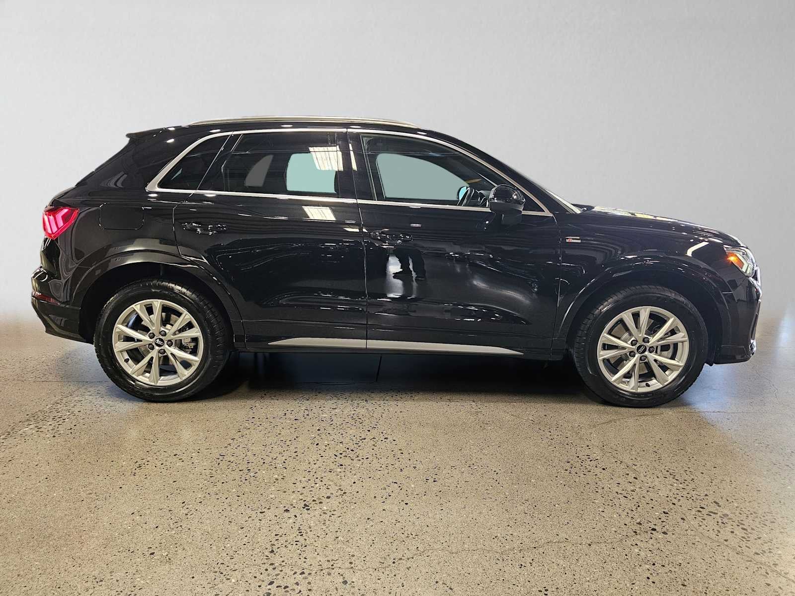 2023 Audi Q3 S line Premium Plus