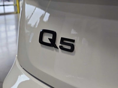 2023 Audi Q5 S line Prestige