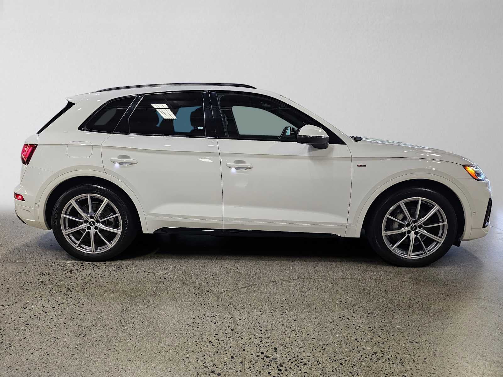 2023 Audi Q5 S line Prestige