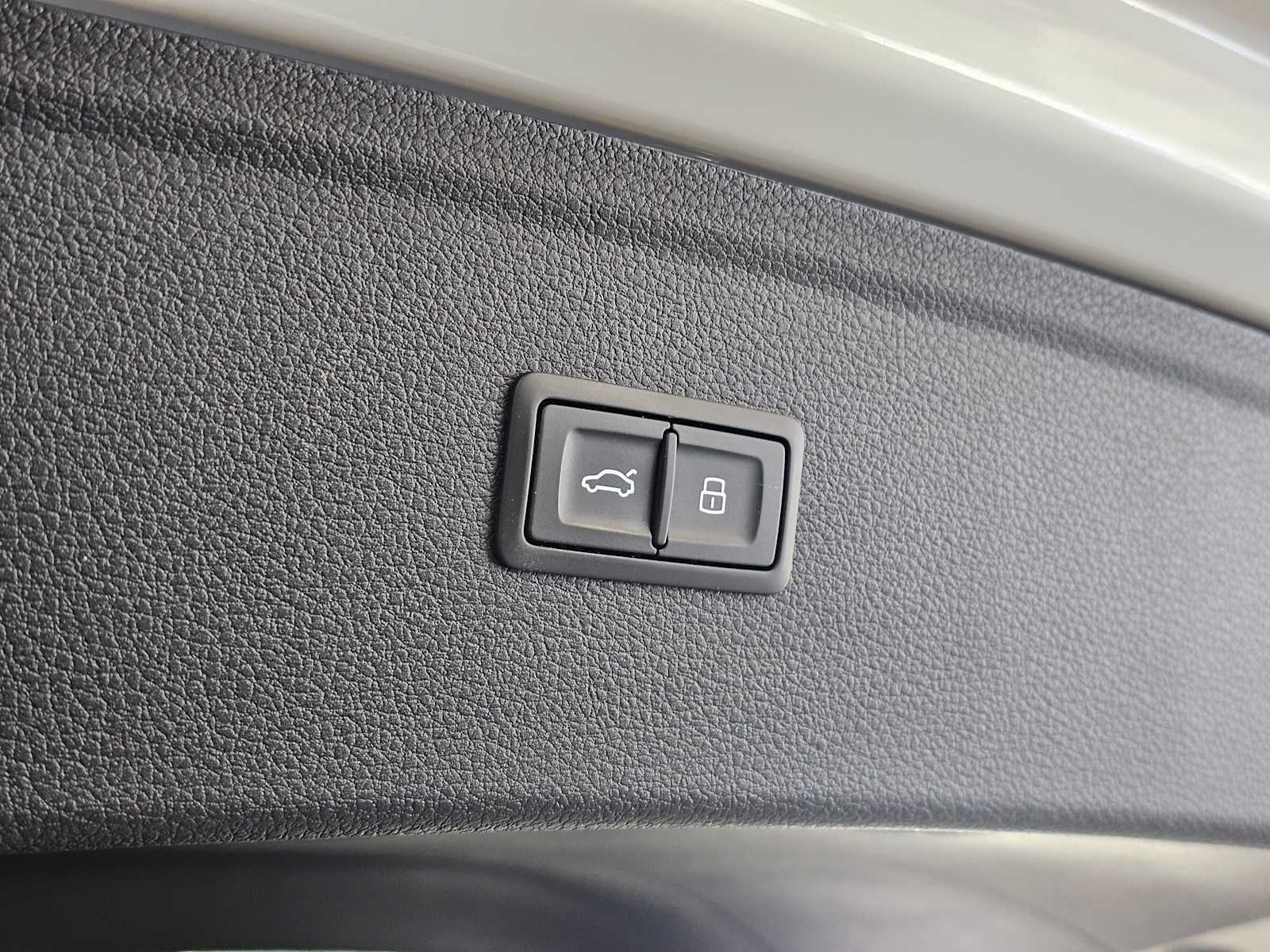 2024 Audi Q5 S line Premium