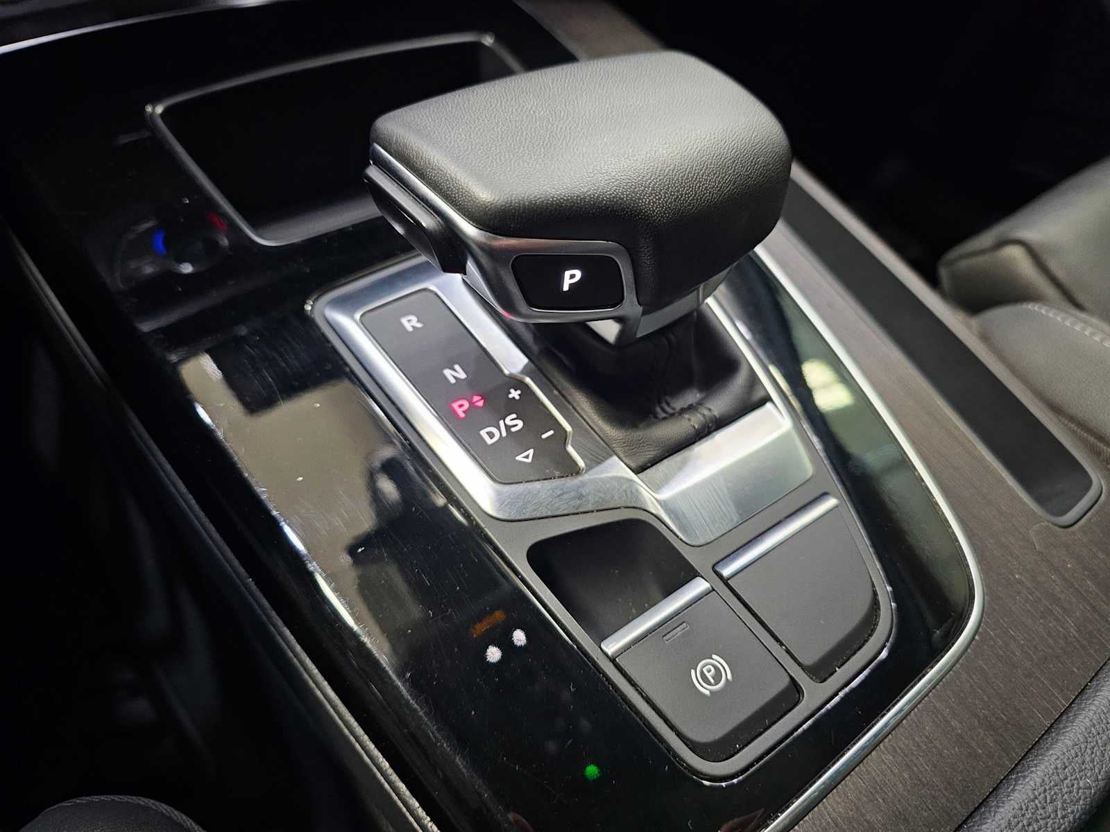 2024 Audi Q5 S line Premium