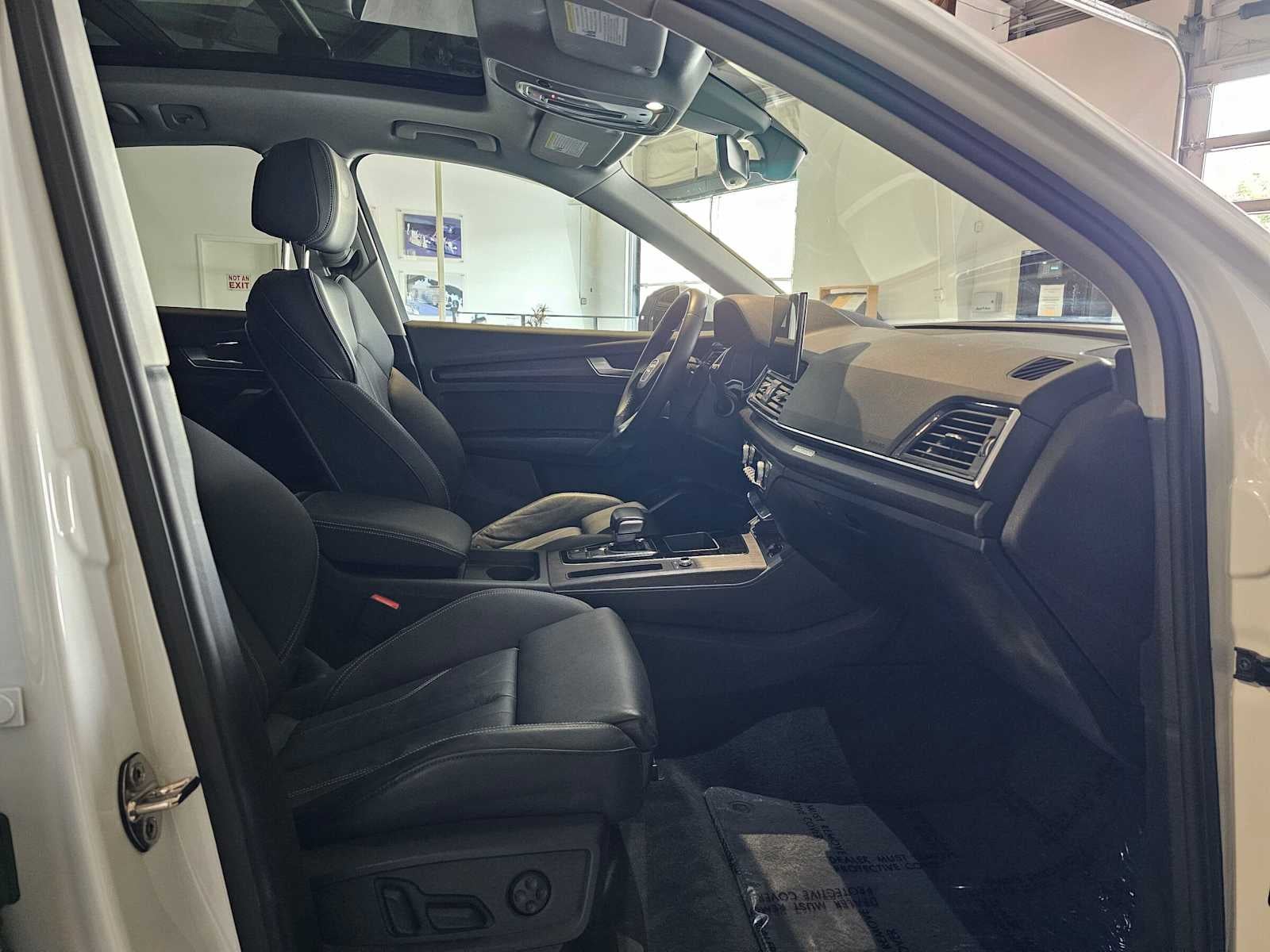 2023 Audi Q5 S line Premium