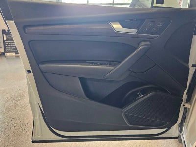 2023 Audi Q5 S line Premium
