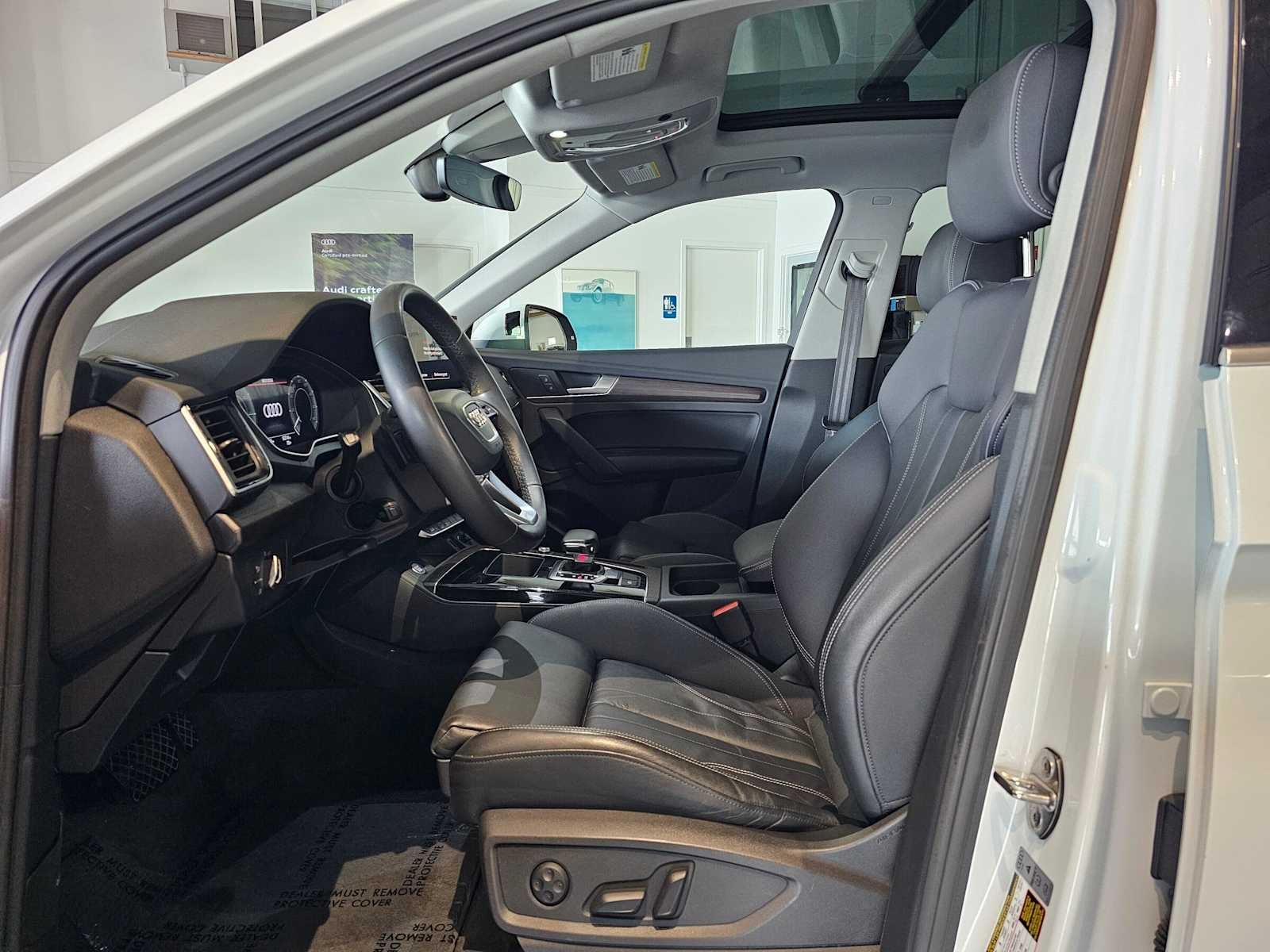 2023 Audi Q5 S line Premium