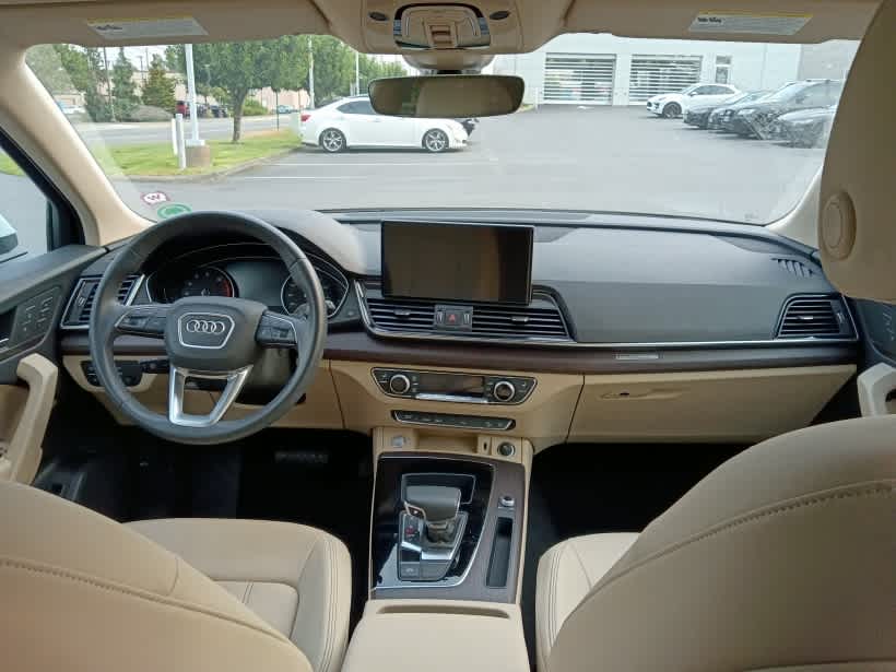 2023 Audi Q5 S line Premium