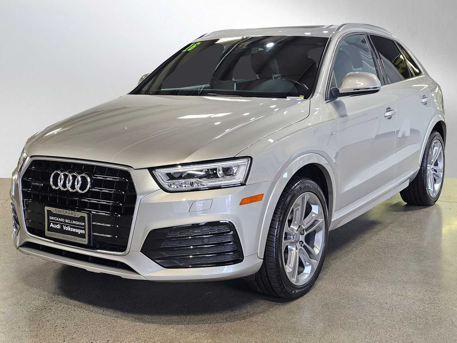 2016 Audi Q3 quattro 4dr Prestige