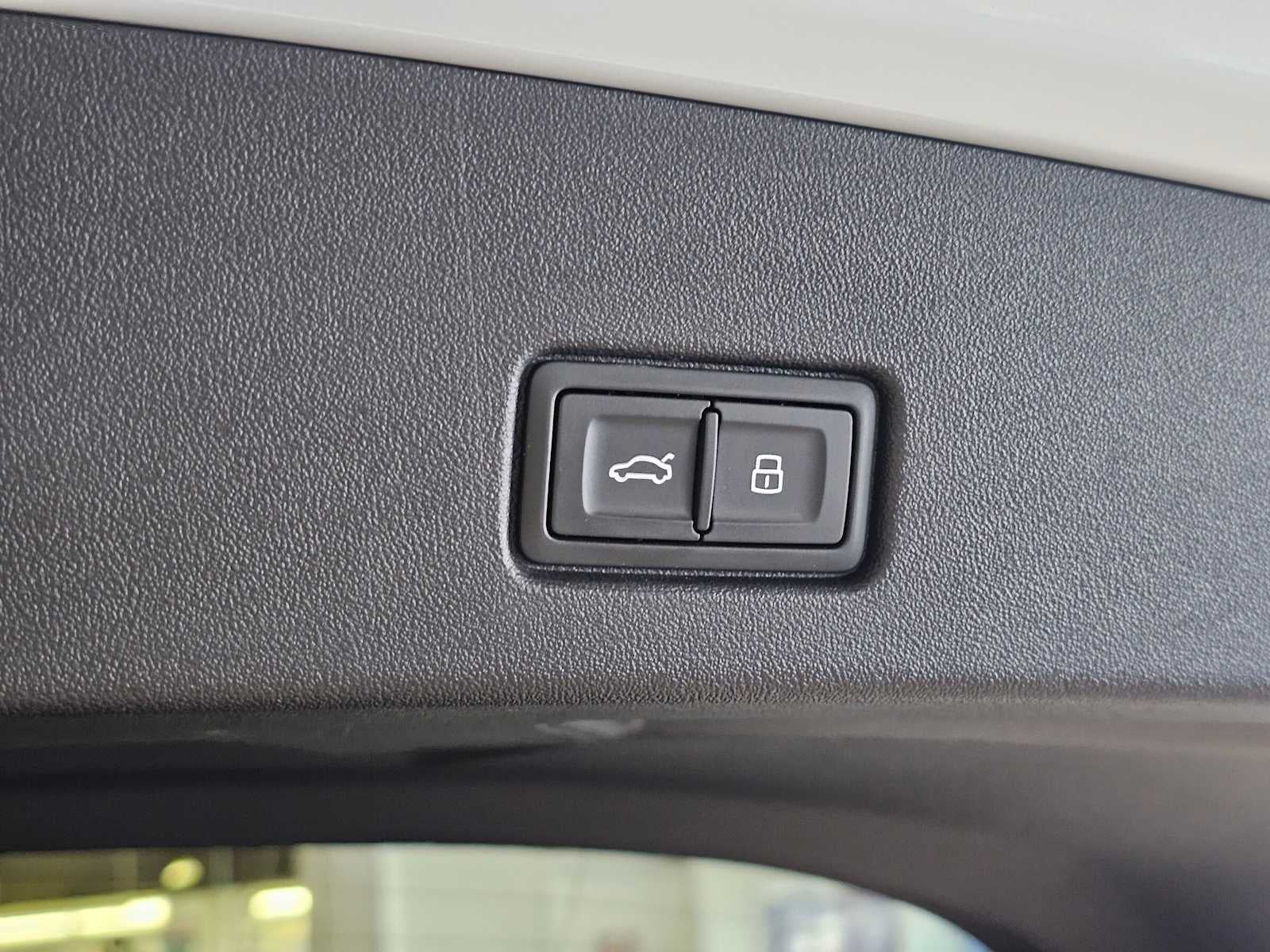 2023 Audi Q4 e-tron Premium Plus 50 quattro