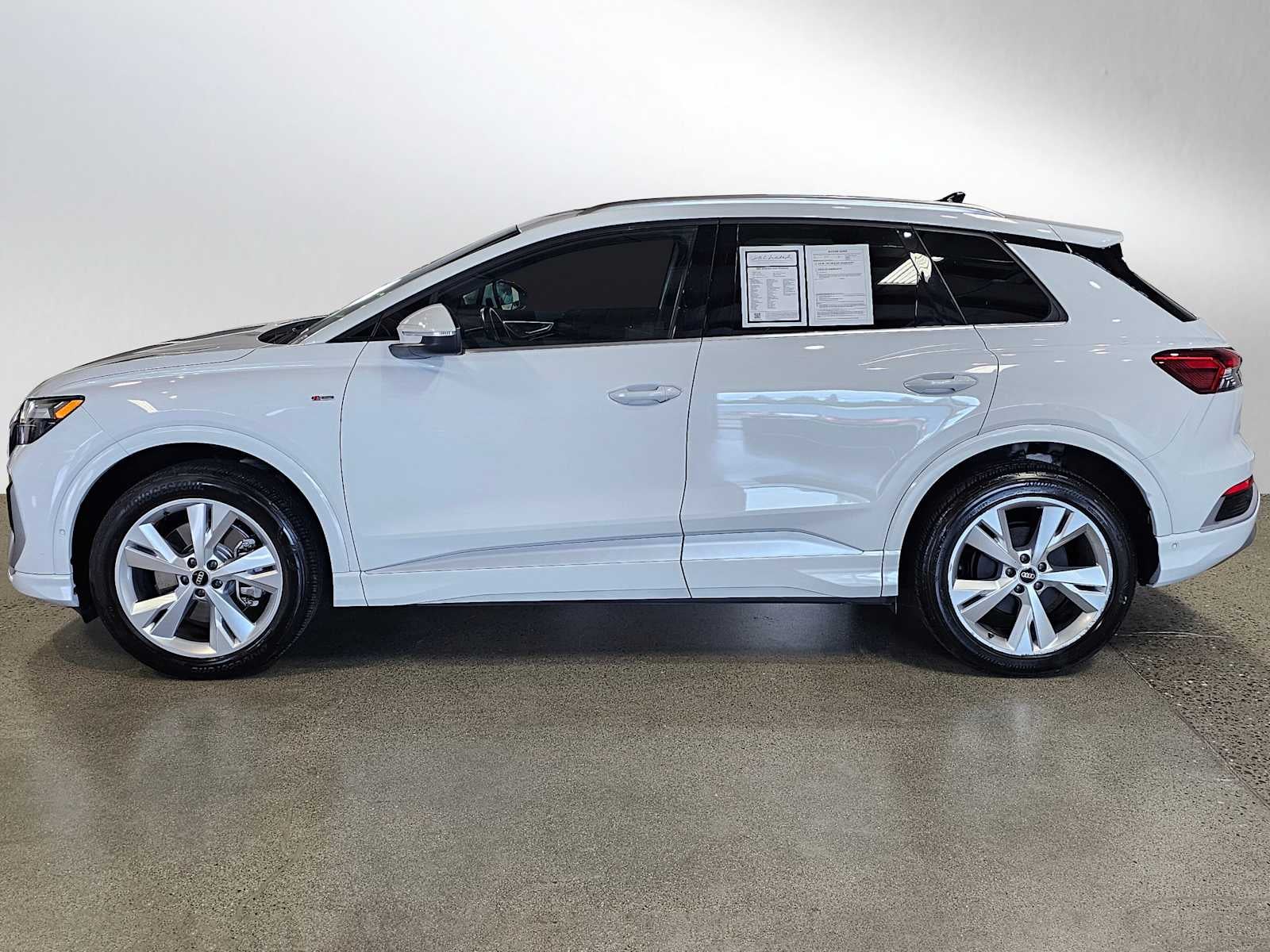 2023 Audi Q4 e-tron Premium Plus 50 quattro