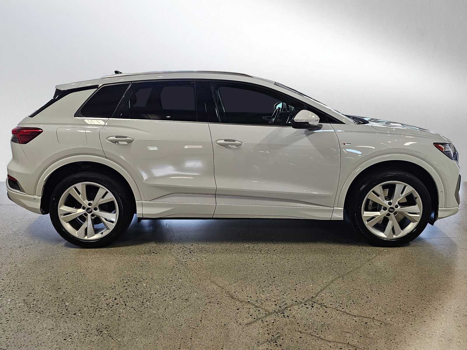 2023 Audi Q4 e-tron Premium Plus 50 quattro