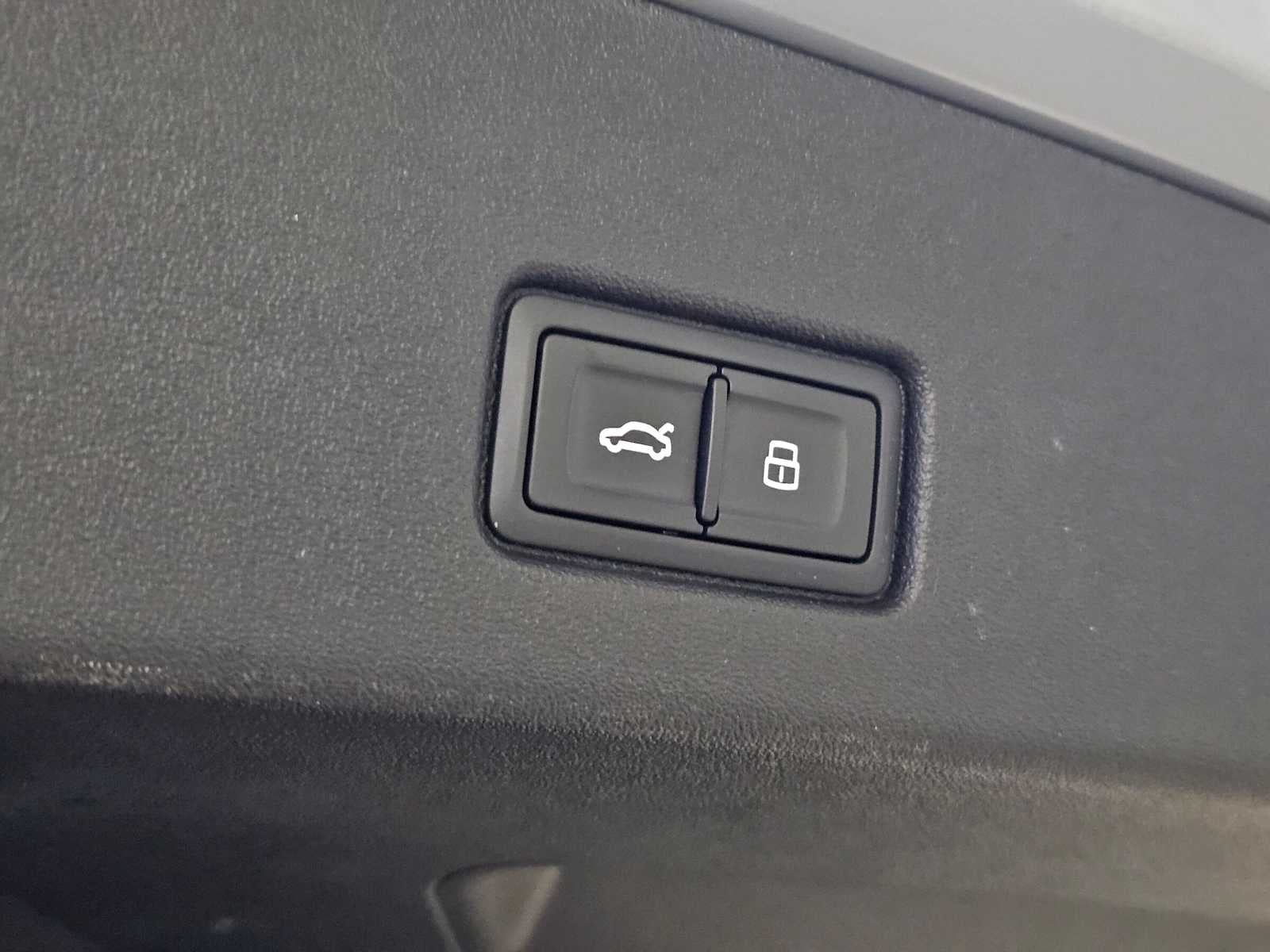 2023 Audi Q4 e-tron Premium Plus