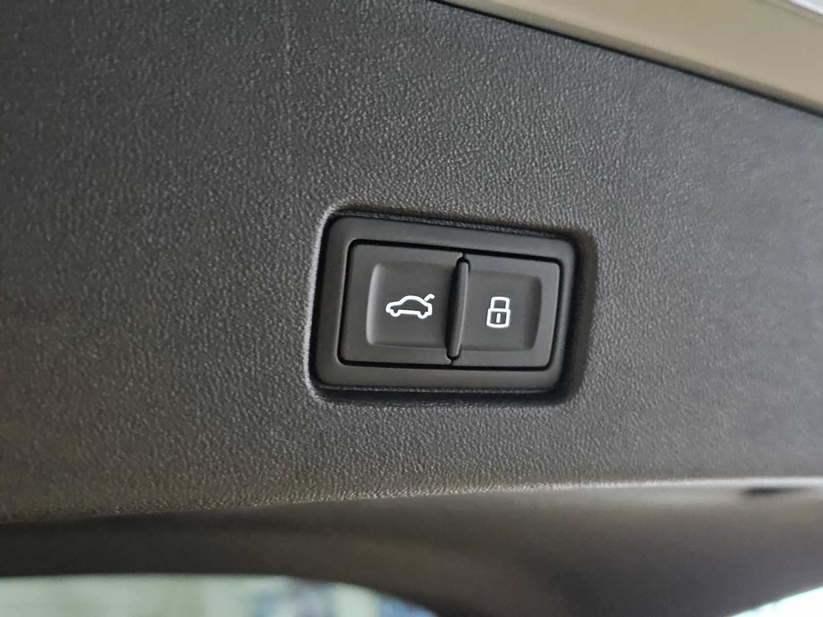 2023 Audi Q4 e-tron Premium Plus 50 quattro