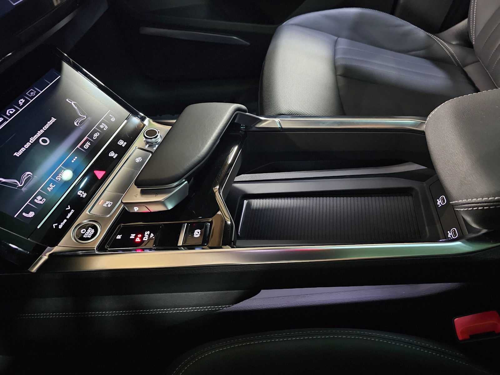 2023 Audi e-tron Premium Plus