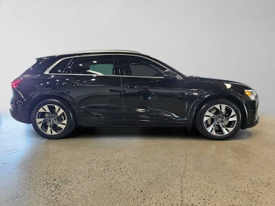 2023 Audi e-tron Premium Plus quattro
