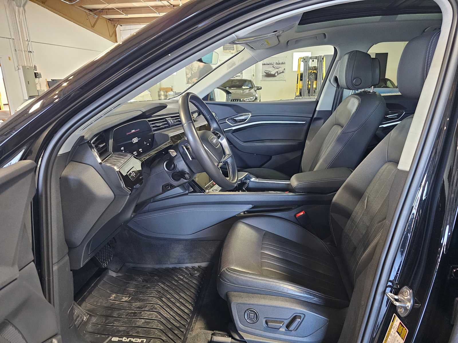 2023 Audi e-tron Premium Plus quattro
