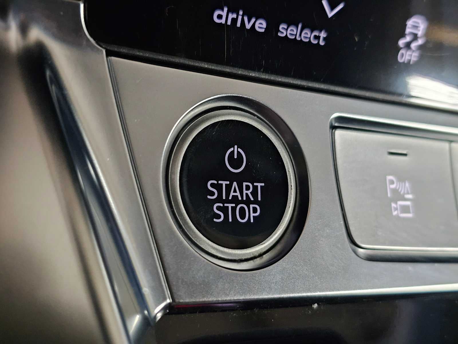 2023 Audi e-tron Premium Plus quattro