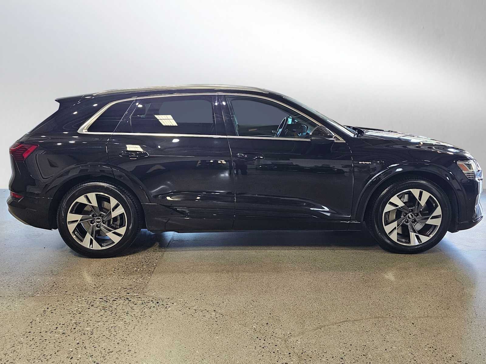 2023 Audi e-tron Premium Plus quattro