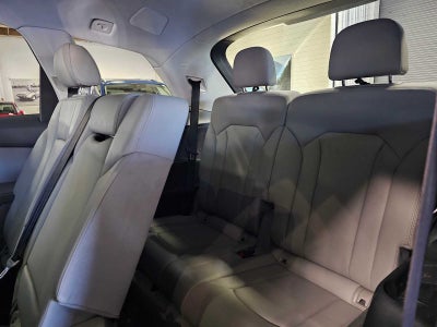 2023 Audi Q7 Premium Plus 45 TFSI quattro