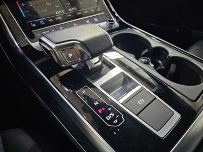 2023 Audi Q7 Premium Plus
