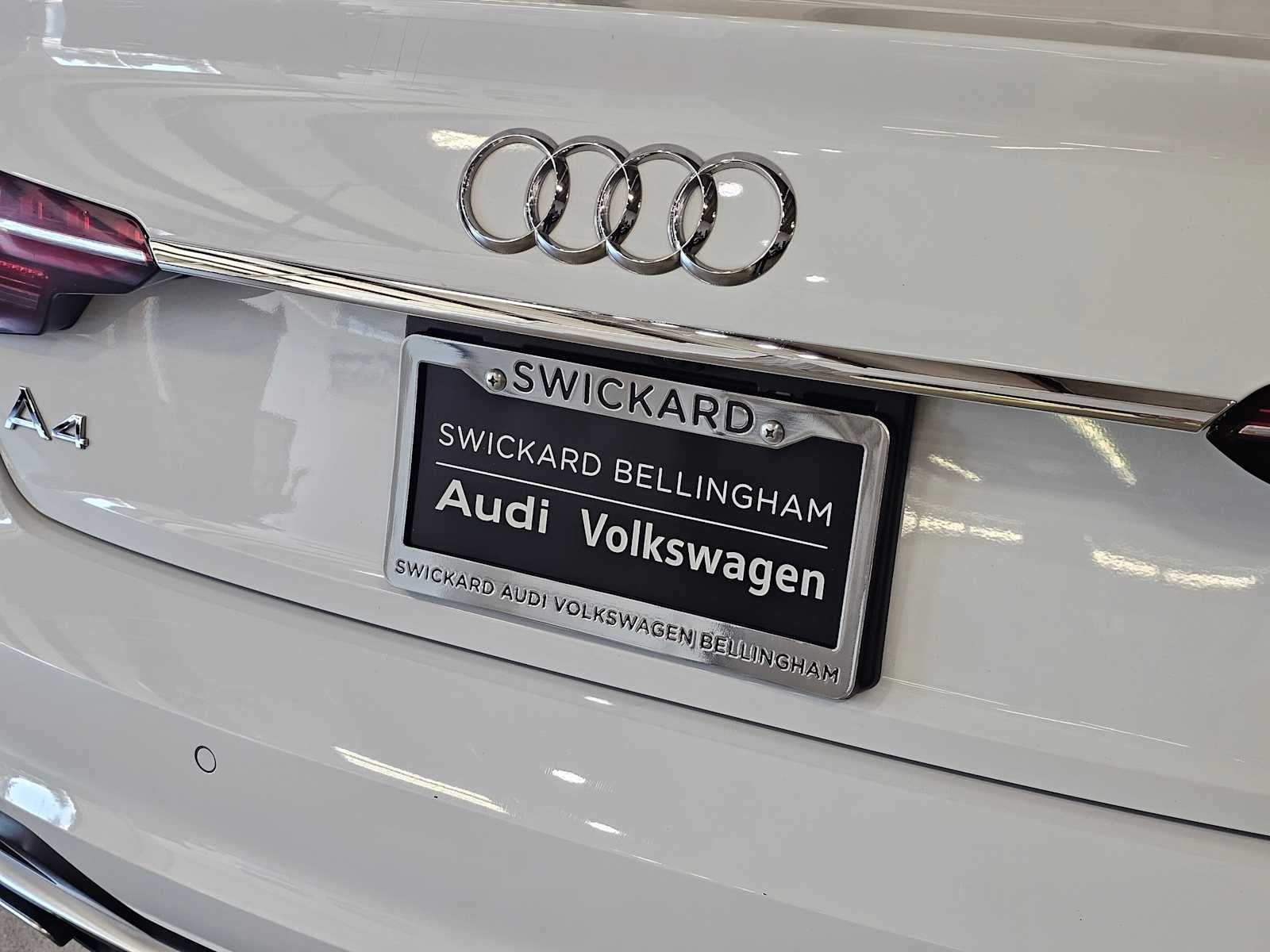 2024 Audi A4 S line Premium Plus 45 TFSI quattro