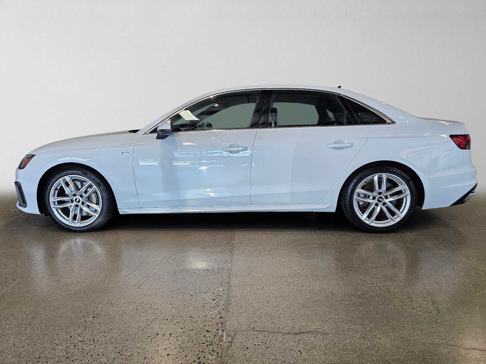 2024 Audi A4 S line Premium Plus 45 TFSI quattro