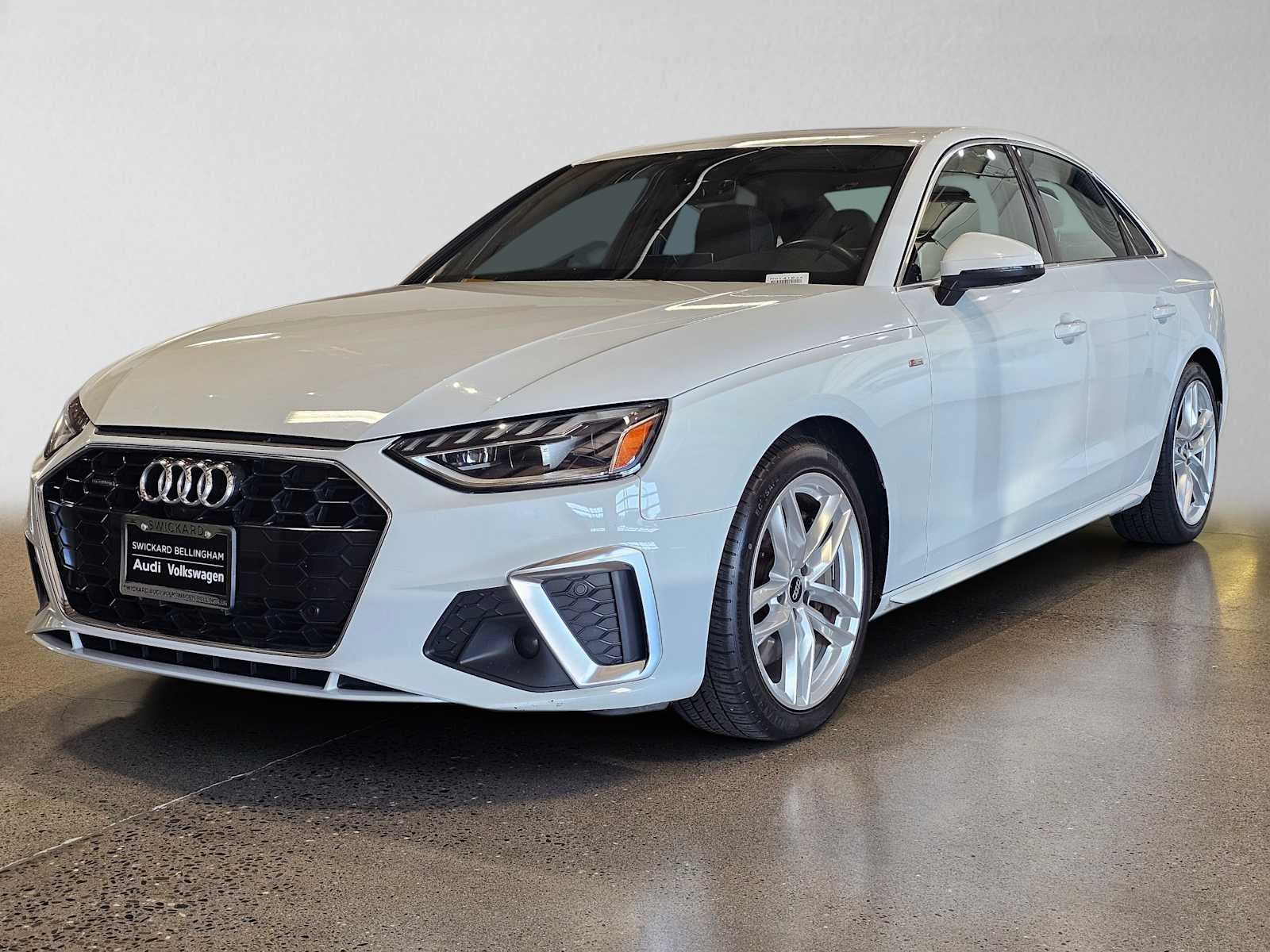 2024 Audi A4 S line Premium Plus 45 TFSI quattro