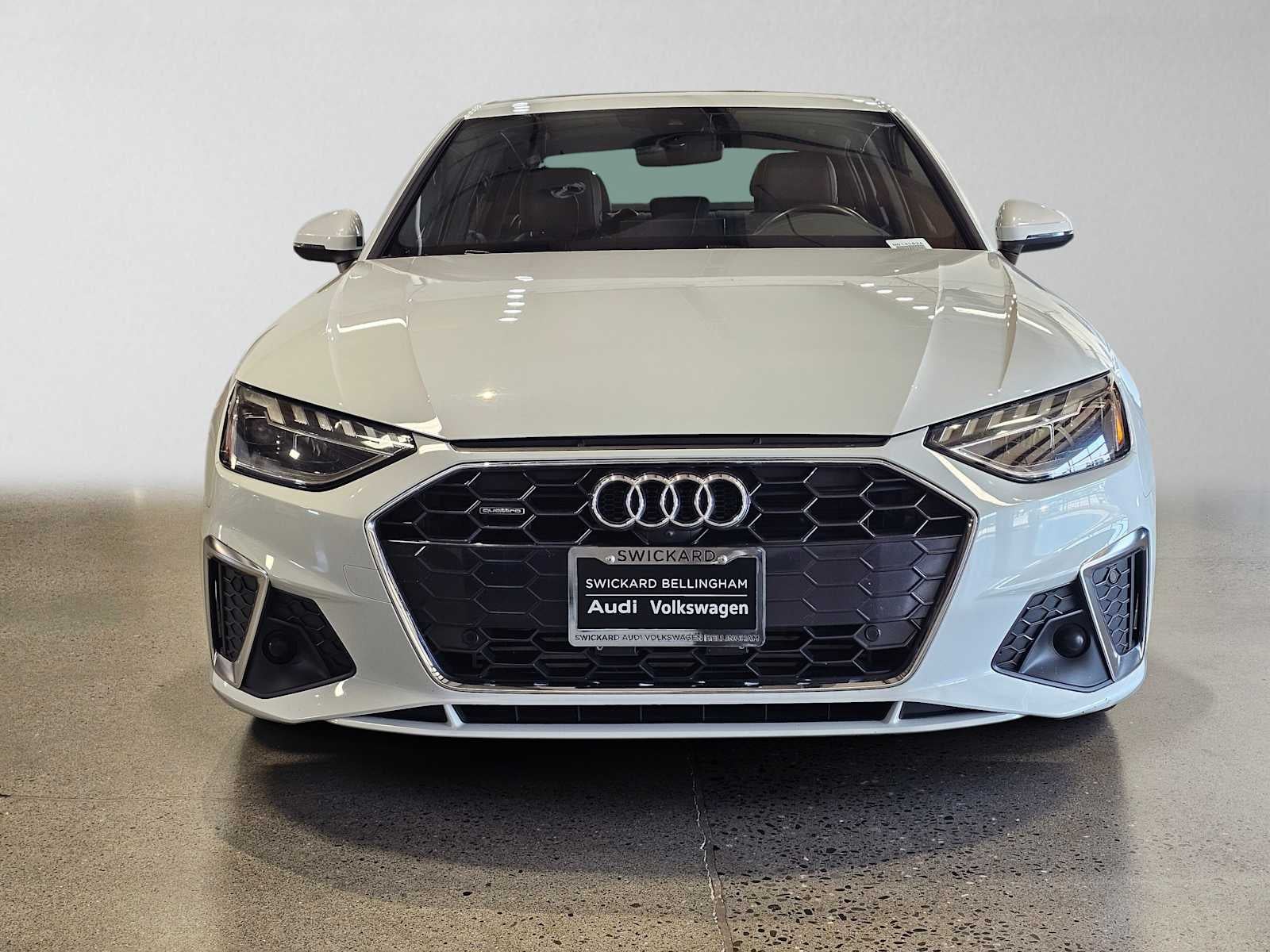 2024 Audi A4 S line Premium Plus 45 TFSI quattro