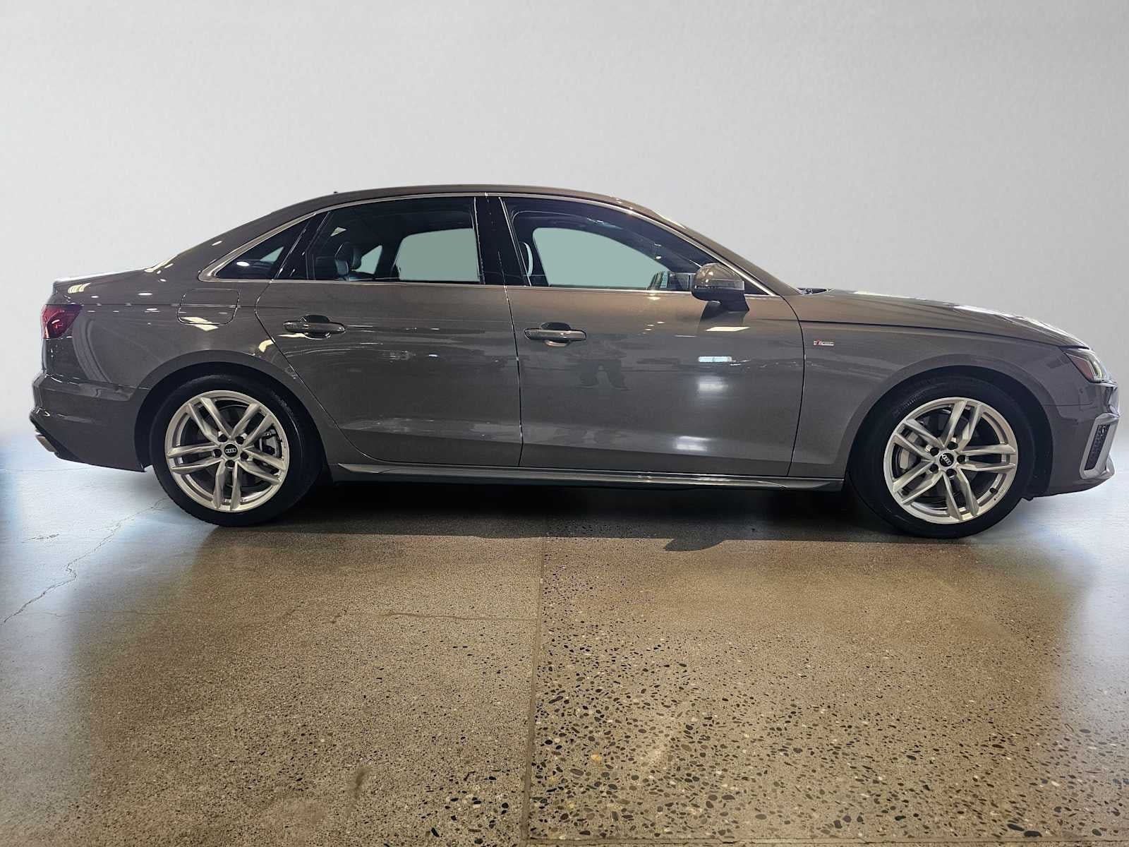 2024 Audi A4 S line Premium Plus 45 TFSI quattro