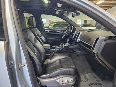 2018 Porsche Cayenne Platinum Edition AWD