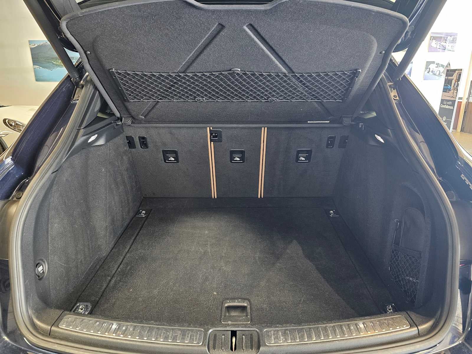 2017 Porsche Macan AWD